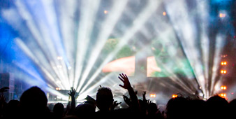 在线超级轰炸电话网页版